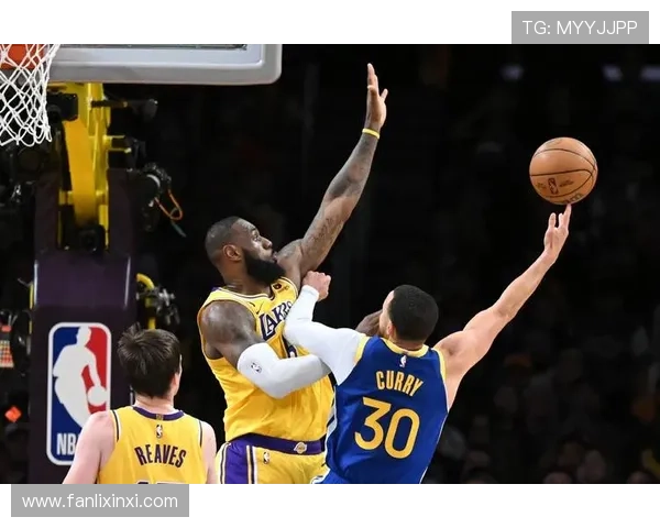 湖人勇士焦点对决再起风云联盟格局迎来新变数季后赛前景引热议